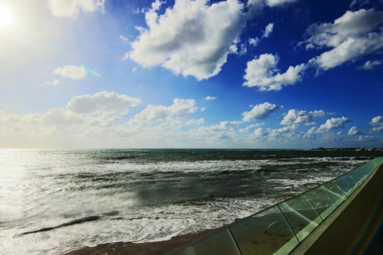 Phaedrus Living: Seaside Modern Flat Limnaria 123 Apartment Пафос Екстериор снимка